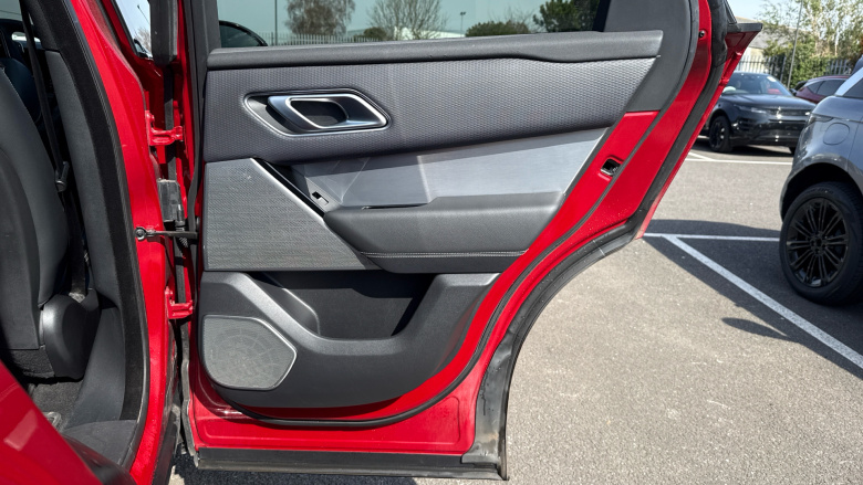 Land Rover Range Rover Velar 2.0 D200 R-Dynamic SE 5dr Auto Diesel Estate